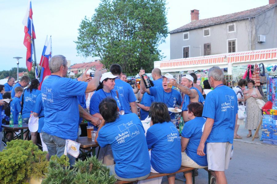 Лига караванеров на 13th Adria Rally 2012: Camping Njivice, остров Крк (Хорватия), фото 12